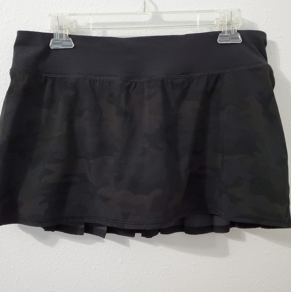 Lululemon pace setter skirt